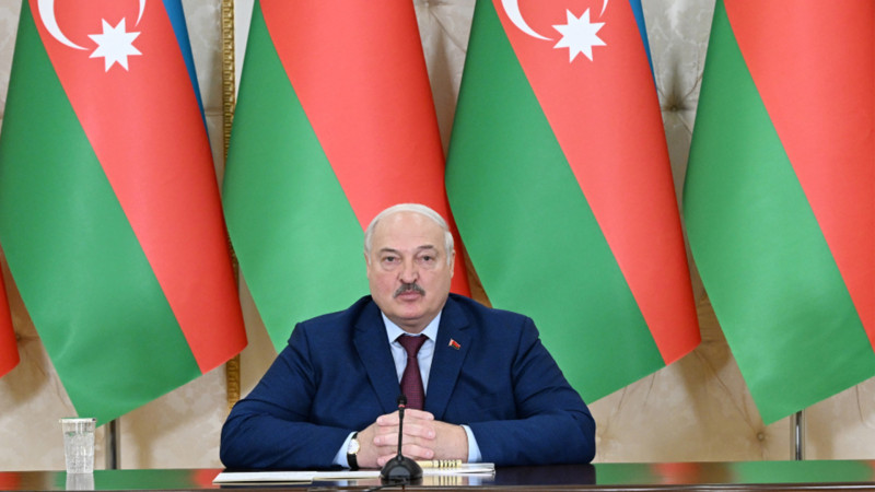 Aleksandr Lukaşenko İlham Əliyevi təbrik edib