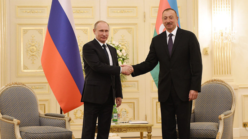 Putin İlham Əliyevi təbrik edib