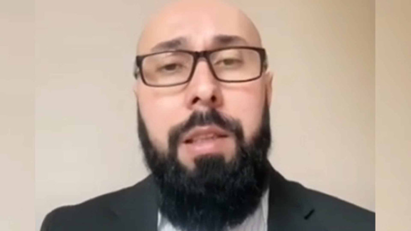 İlahiyatçının azyaşlıya zorakılığı kameralara düşüb