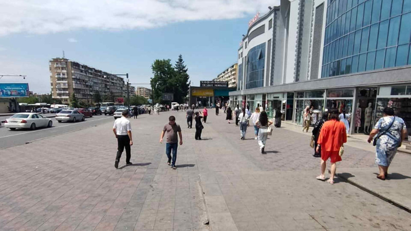 “Laçın”ın qarşısındakı parkinq ləğv edilib