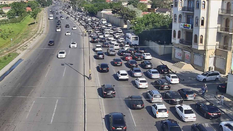 Bakıda tıxac olan yollar - SİYAHI