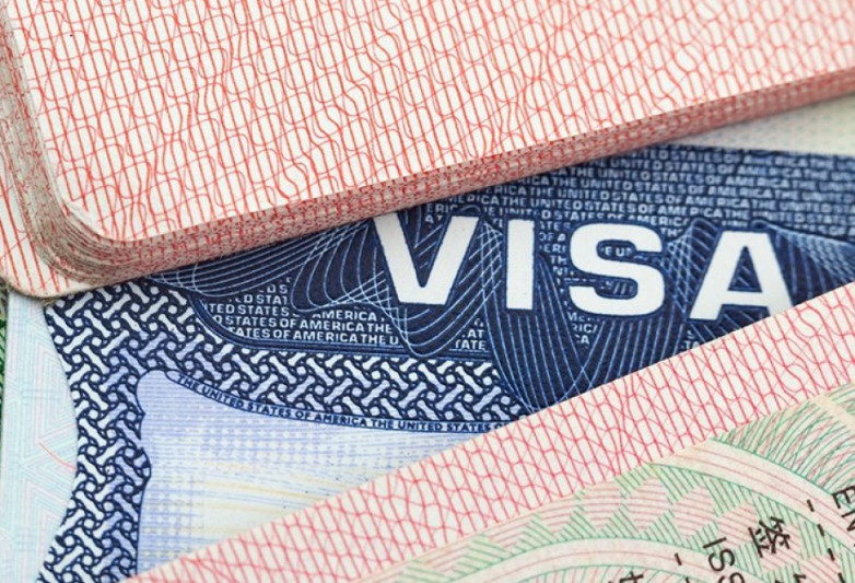Azərbaycan və Qambiya diplomatik pasportu olanları viza tələbindən azad edir