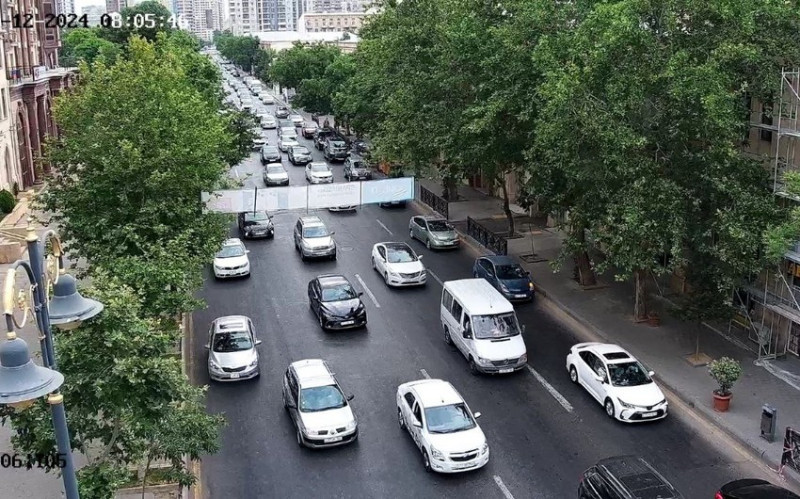 Bakıda tıxac olan yollar - SİYAHI