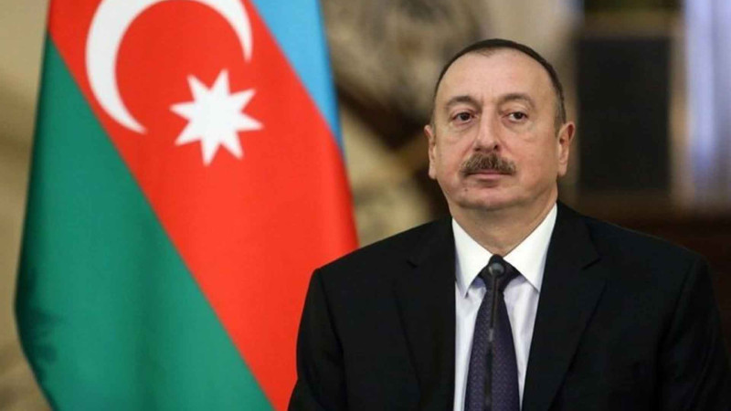 İlham Əliyev Böyük Britaniya Kralını təbrik edib