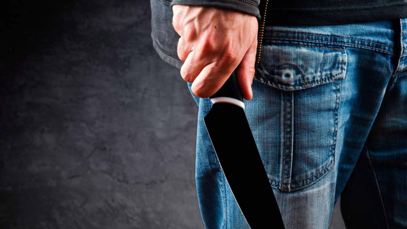 Sumqayıtda 21 yaşlı oğlan qardaşını bıçaqlayıb