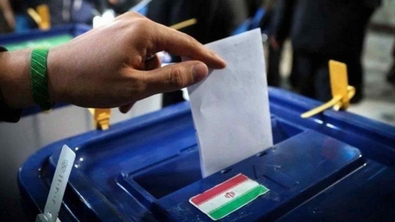 İranda növbədənkənar prezident seçkiləri keçirilir