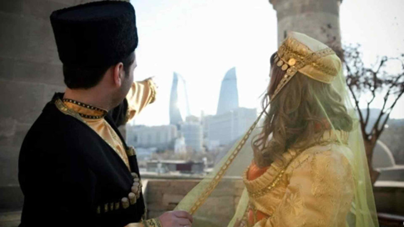 Bu gün Azərbaycanda Sevgililər Günü qeyd edilir
