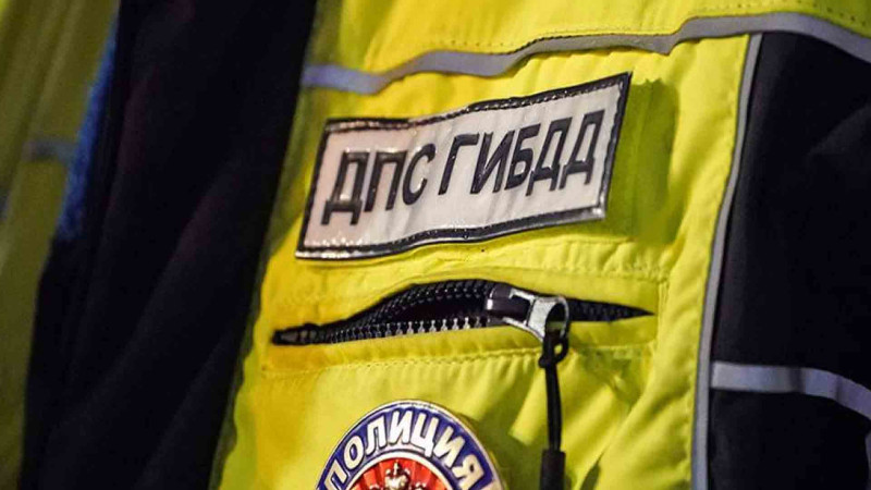 Moskvada yük avtomobili 16 maşına çarpılıb