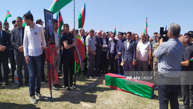 Birinci Qarabağ müharibəsində şəhid olan Rüfət Cabbarovun qalıqları Siyəzəndə dəfn olunub