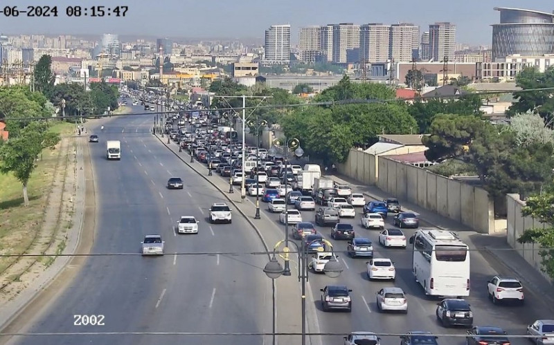 Bakıda tıxac olan yollar - SİYAHI