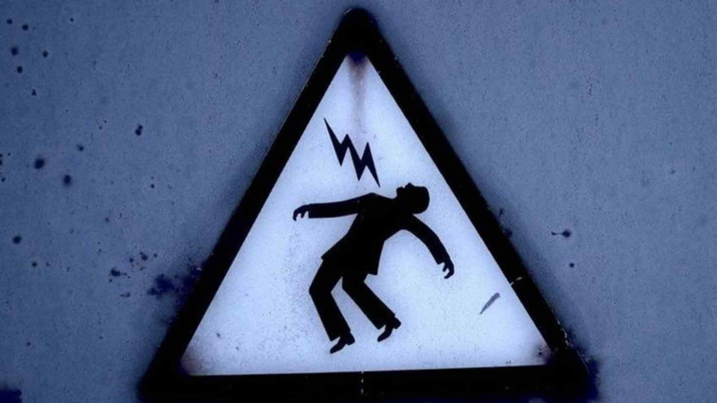Tovuz sakinini elektrik cərəyanı vurub