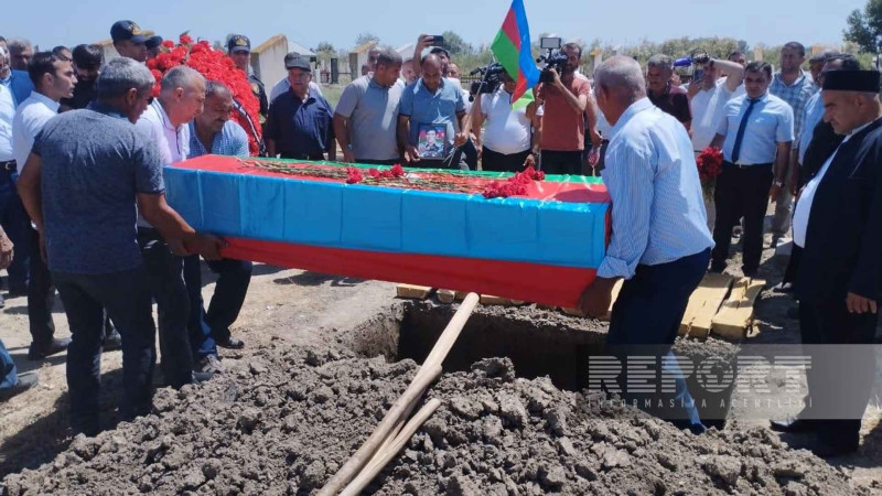 Zərdabda Birinci Qarabağ müharibəsinin şəhidi Zakir İsaqov dəfn edilib