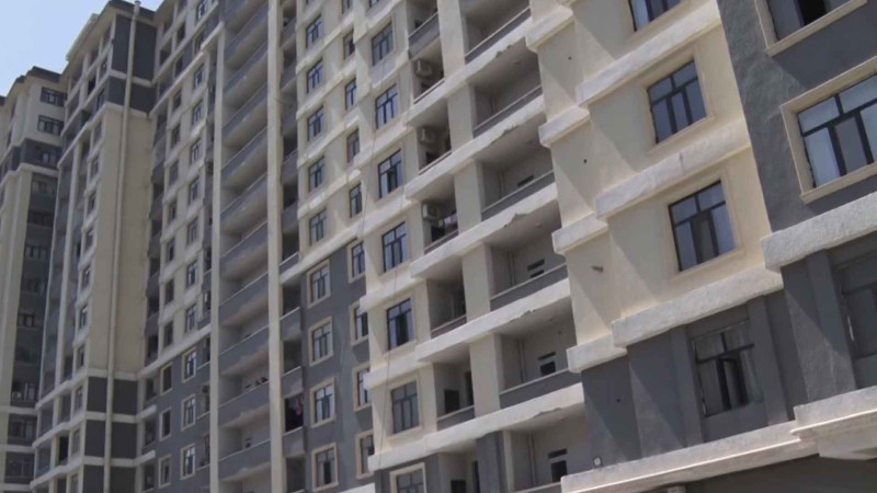 Özünü binadan atan gənc kömendantın da ölümünə səbəb olub