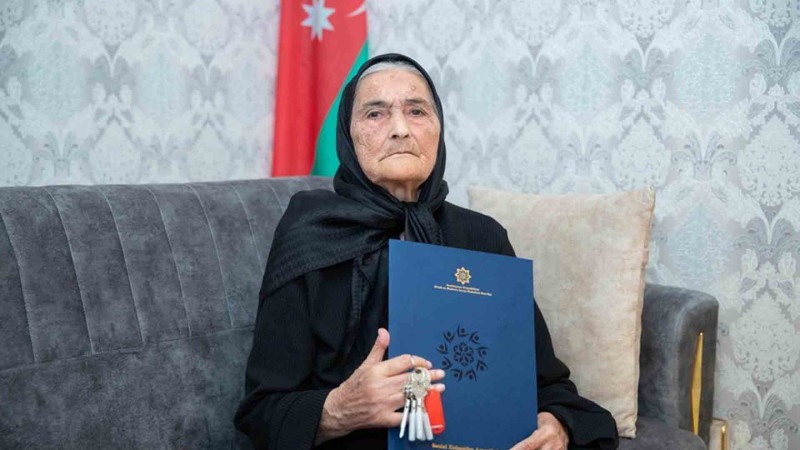 Milli Qəhrəmanın anasına ev verilib