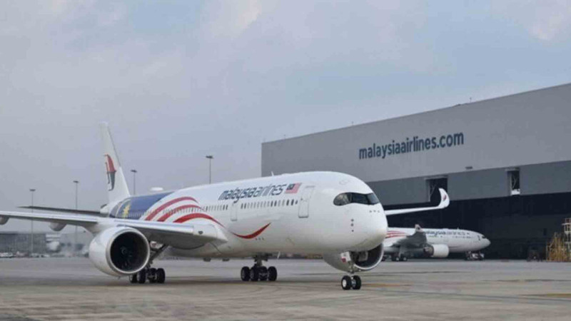Malayziyaya məxsus təyyarə Bakı Aeroportuna təcili eniş edib