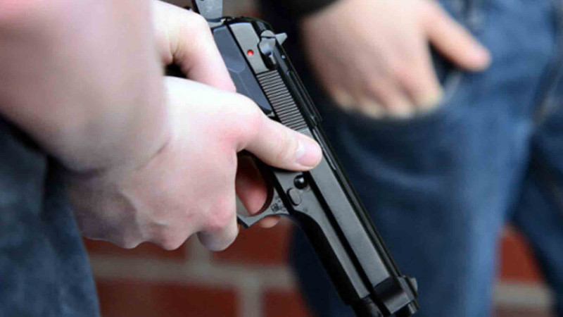 Matanat A şirkətində işıq dirəyi aşıb