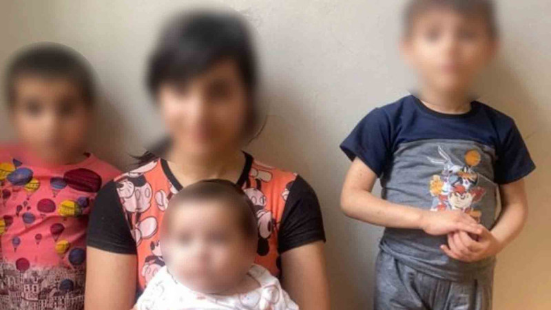 Bakıda qadın sevgilisinə görə dörd uşağını küçəyə atdı