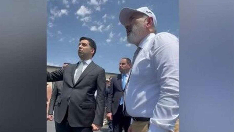 Paşinyan Ermənistanla sərhəddə olub