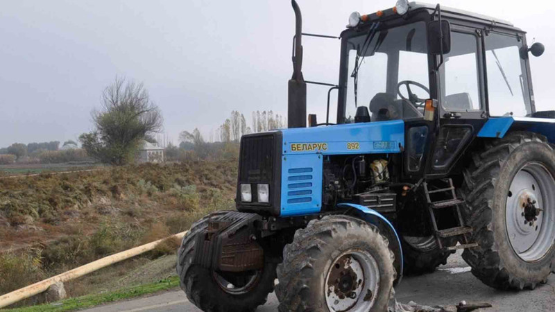 Cəlilabad sakini ehtiyatsızlıqdan tanışını traktorla vuraraq öldürüb