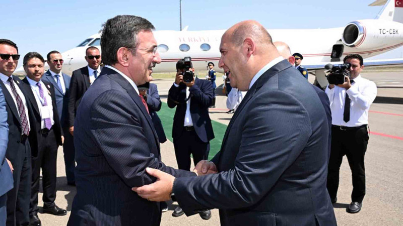 Türkiyənin vitse-prezidentinin Azərbaycana səfəri başa çatıb