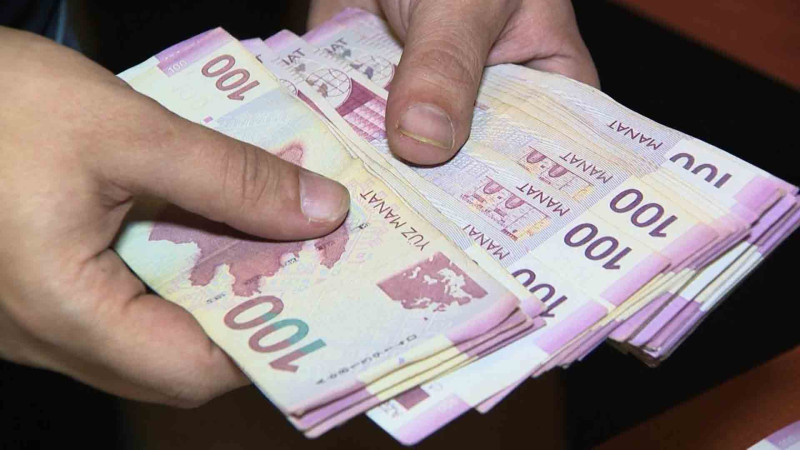 Bakıda çimərlikdən 9 min manatlıq oğurluq edilib