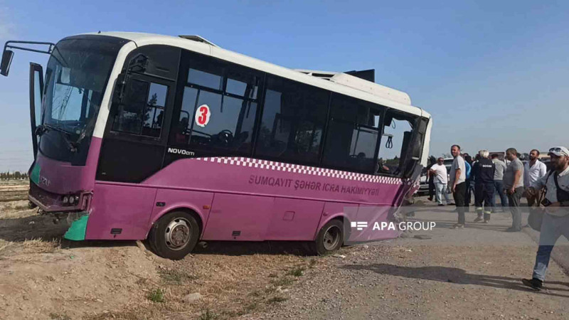 Sumqayıtda marşrut avtobusu TIR-la toqquşub