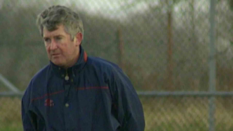 İrlandiyalı qadın futbolçular baş məşqçini cinsi təcavüzdə ittiham ediblər