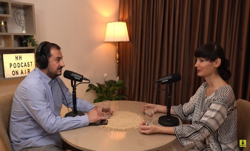 Vaqif Mustafazadənin xələfi mikrofon qarşısına keçib - VİDEO