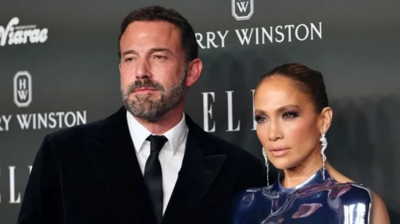 Cennifer Lopez boşanmaq üçün rəsmi müraciət edib