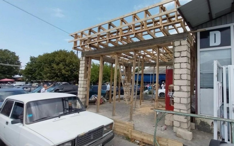 FHN: Zaqatalada qanunsuz tikili sökülüb