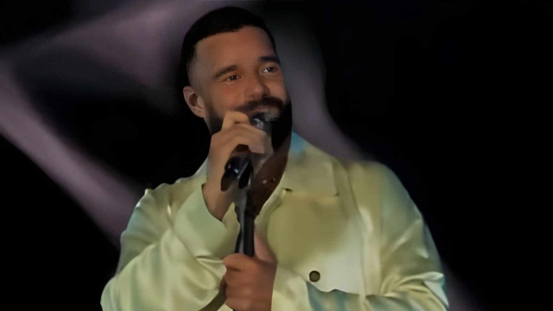 Riki Martin Bakıdakı konsertində ana dilimizdə danışıb – VİDEO