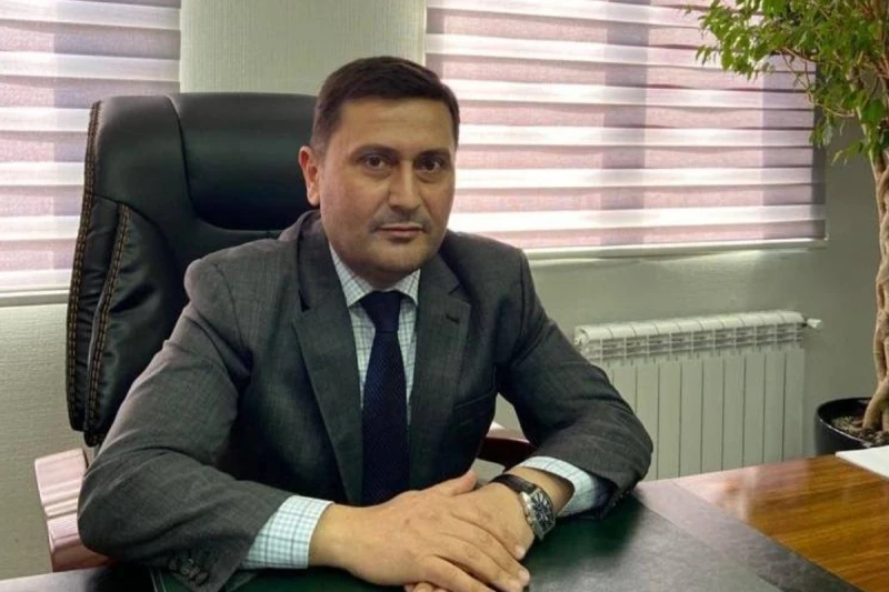 Bakıda vəzifəli şəxs intihar edib