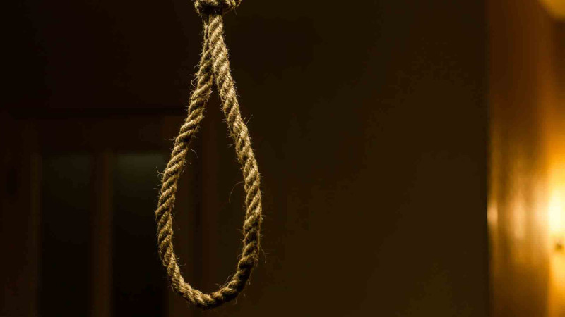 37 yaşlı kişi canına qıydı