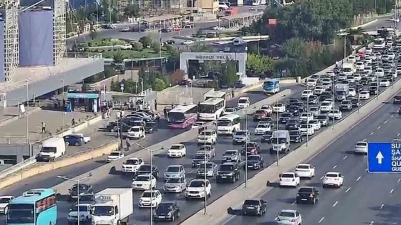 Bakının bu yollarında tıxac var – SİYAHI