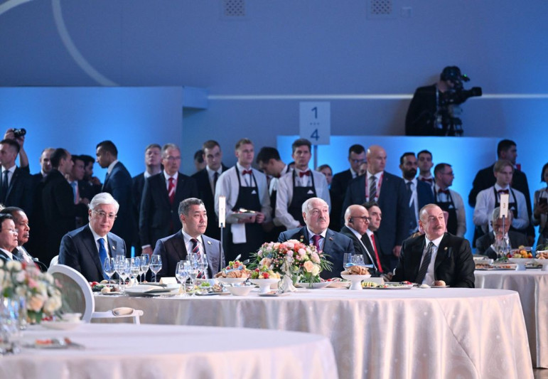 Prezident İlham Əliyev Kazanda XVI BRICS Sammitinin keçirilməsi münasibətilə rəsmi ziyafətdə iştirak edir