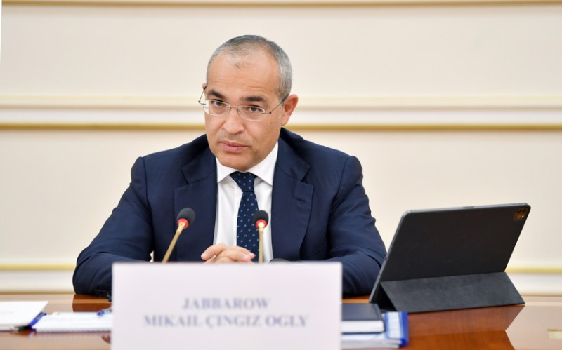 Mikayıl Cabbarov dünya çempionatında qızıl medal qazanan güləşçiləri təbrik edib