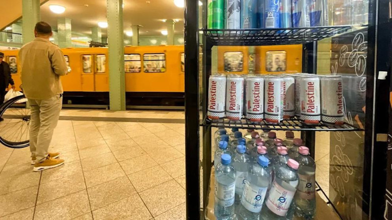 Berlin metrosunda “Gaza” və “Palestine” qazlı içkilərinin satışına başlanılıb