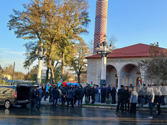 Şuşada Birinci Qarabağ müharibəsinin şəhidi Hidayət Qarayev dəfn edilib