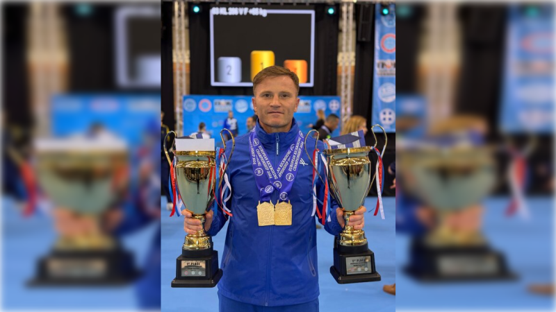 Eduard Məmmədov Avropa çempionatında 2 qızıl medal qazanıb
