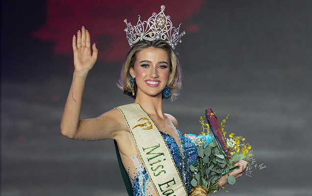 Planetin ən gözəl qızı o seçildi - FOTO