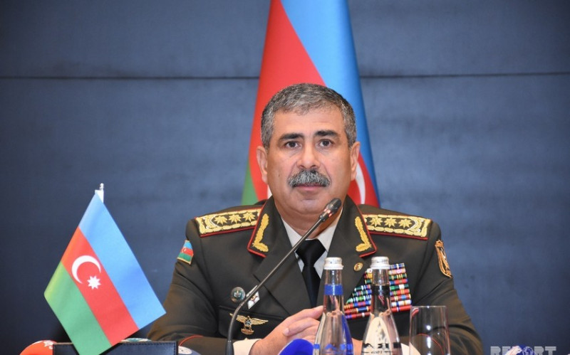 Müdafiə naziri Zakir Həsənov Qazaxıstana başsağlığı verib