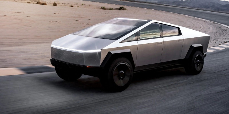 Tesla Cybertruck pikaplarını geri çağırır