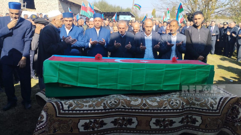 Göyçayda Birinci Qarabağ müharibəsinin şəhidi İsmət Piriyev dəfn edilib - YENİLƏNİB