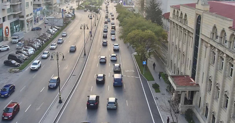 Bakının bir sıra yollarında tıxac var - SİYAHI