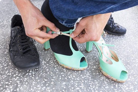 Kişilər dikdaban geyinməyi necə tərgitdilər? Şah Abbasın dünyaya yaydığı dəb əsrlər sonra porno elementi kimi ortaya çıxdı