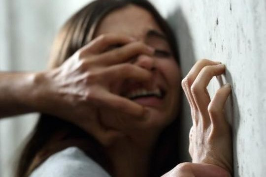 Sabirabadda DƏHŞƏT: 18 yaşlı oğlan 13 yaşlı qızı zorladı