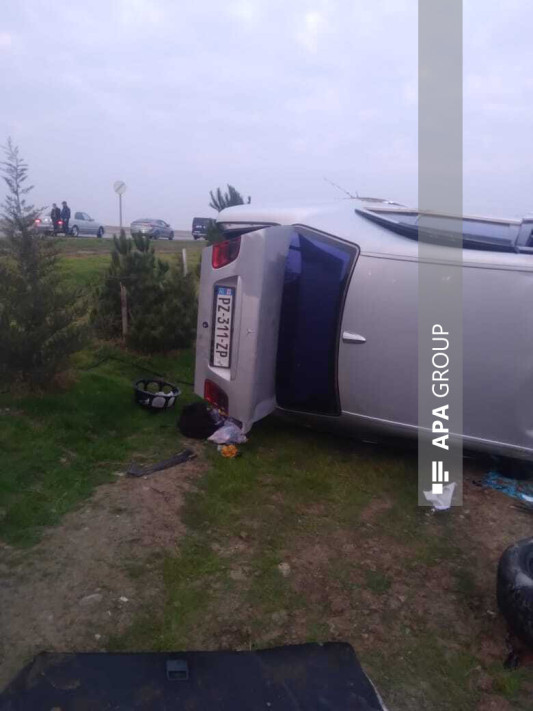 Hacıqabulda avtomobil aşıb, ölən və yaralanan var - FOTO