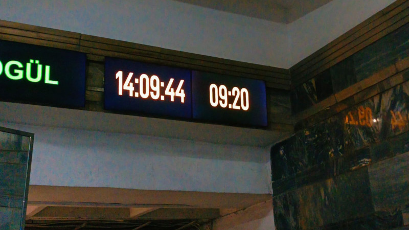 Metroda qatarların gecikmə səbəbi AÇIQLANDI