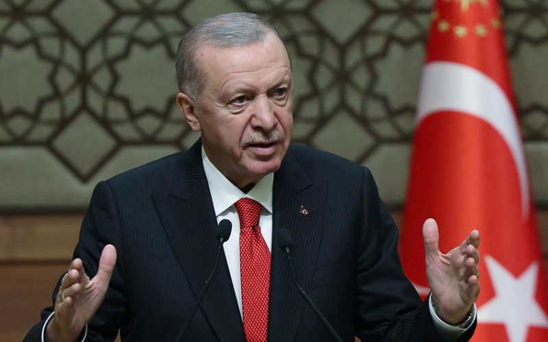 Ərdoğan: Qardaş Azərbaycana D-8 ailəmizə xoş gəldiniz deyirəm