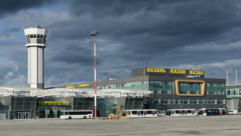 Kazan aeroportu uçuşları dayandırıb